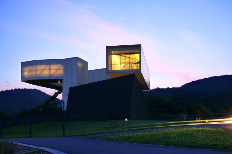 江苏南京四方当代美术馆外部夜景-江苏南京四方当代美术馆第17张图片