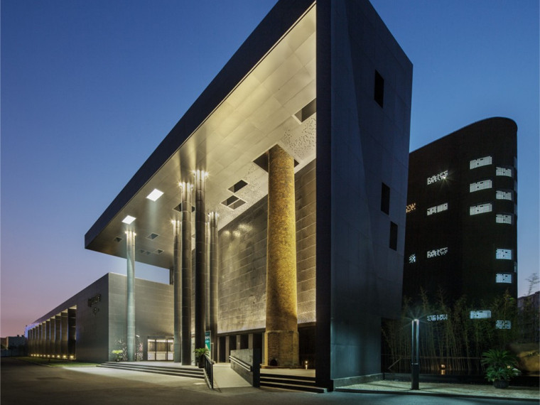 红砖美术馆建筑设计资料下载-上海韩天衡美术馆