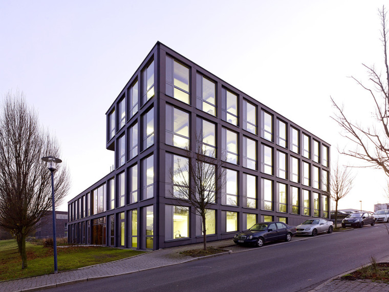 德国办公楼资料下载-德国波鸿市蓝色办公楼