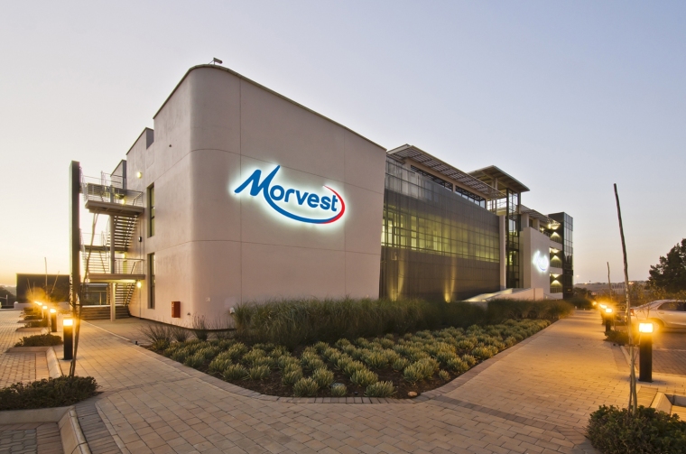 南非Morvest总部外部夜景实景图-南非Morvest总部第8张图片