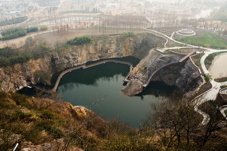 上海辰山植物园矿坑花园