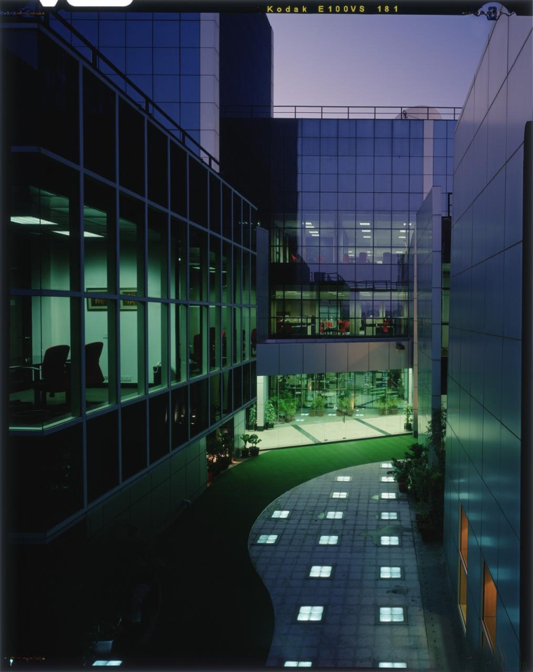 印度阿波罗轮胎公司办公楼外部夜-印度阿波罗轮胎公司办公楼第5张图片