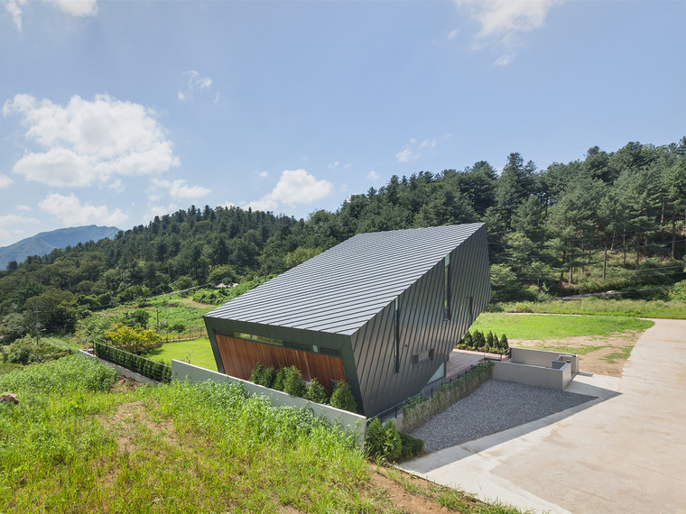 韩国斜着的屋子