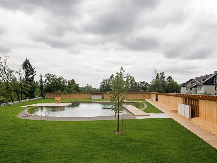 景观篱笆墙CAD资料下载-瑞士生态洗浴场景观