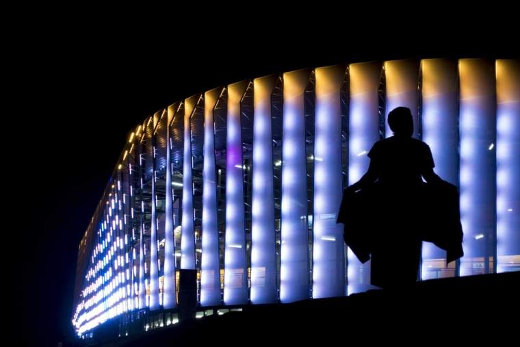 安哥拉综合体育馆外部夜景细节实-安哥拉综合体育馆第11张图片