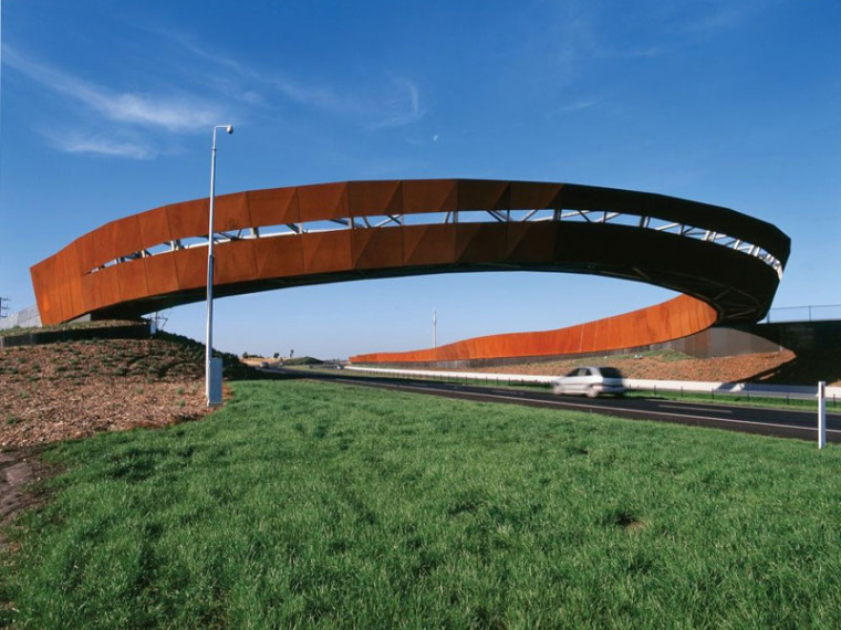 高速公路桁架资料下载-澳大利亚高速公路匝道景观