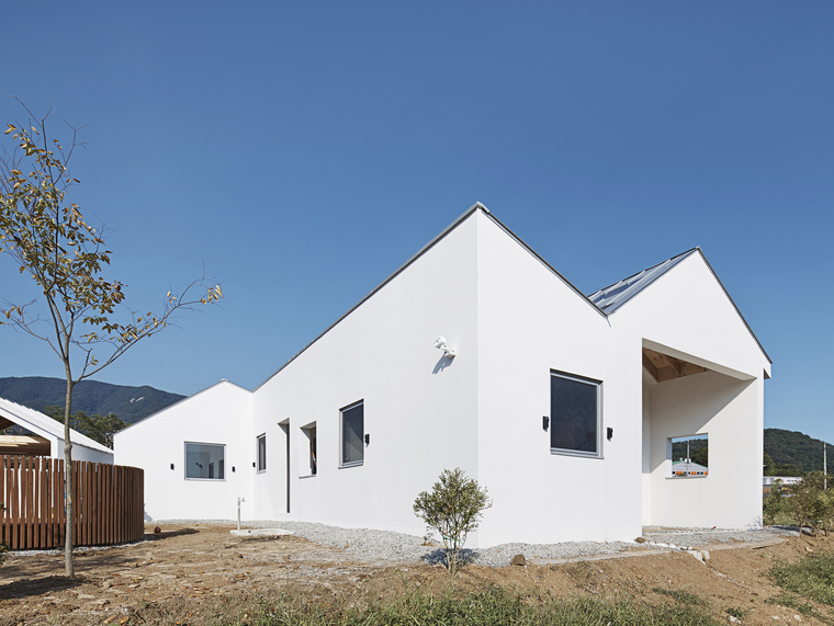 韩国双峰屋顶住宅资料下载-韩国双峰屋顶住宅