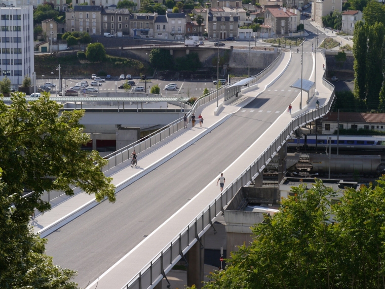 法国莱昂•布鲁姆高架桥外部局部-法国莱昂•布鲁姆高架桥第6张图片
