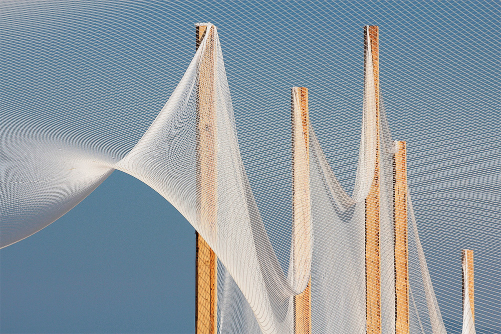 意大利渔网制成的交互性景观