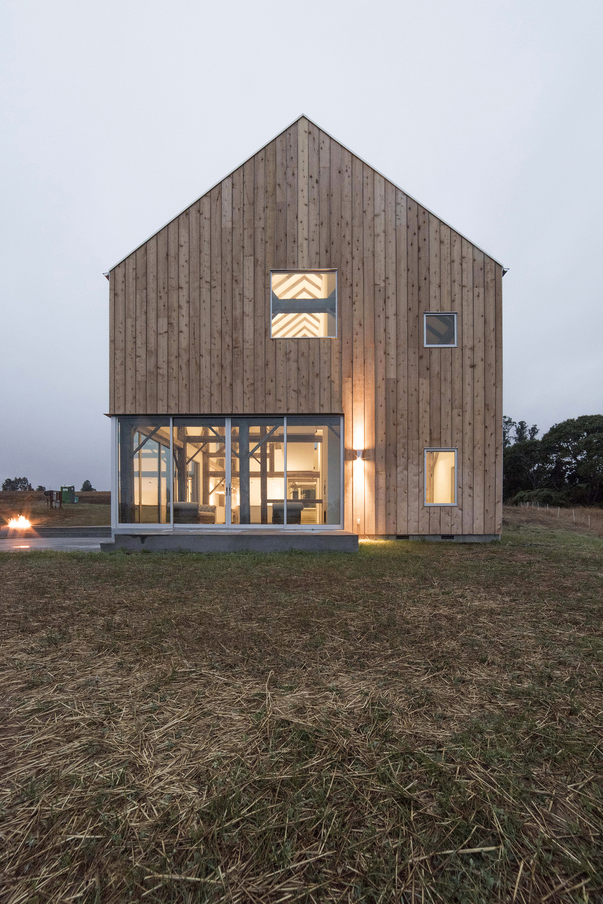 the classic barn form of the sebastopol barn house is the result