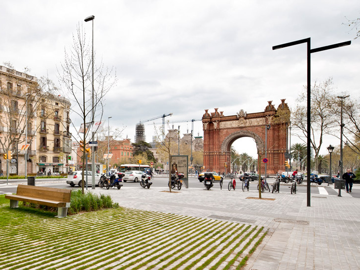 条石铺装平面资料下载-西班牙Passeig大道改建