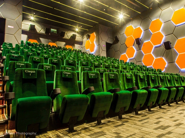 电影放映厅设计平面图资料下载-巴基斯坦Cinepax电影院