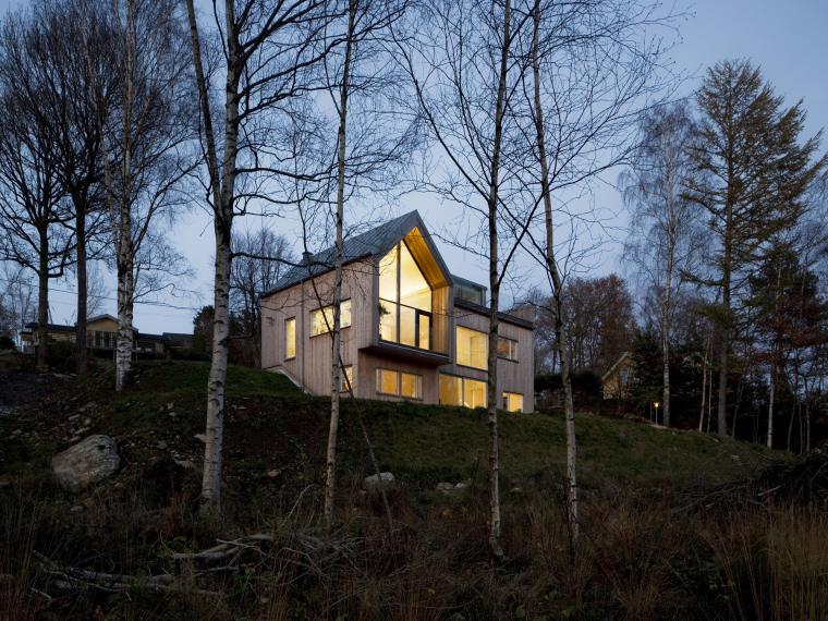 瑞典森林中设计别墅资料下载-瑞典邦多别墅