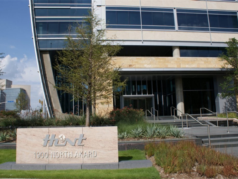 椭圆水景CAD资料下载-美国达拉斯亨特总部大楼周边景观