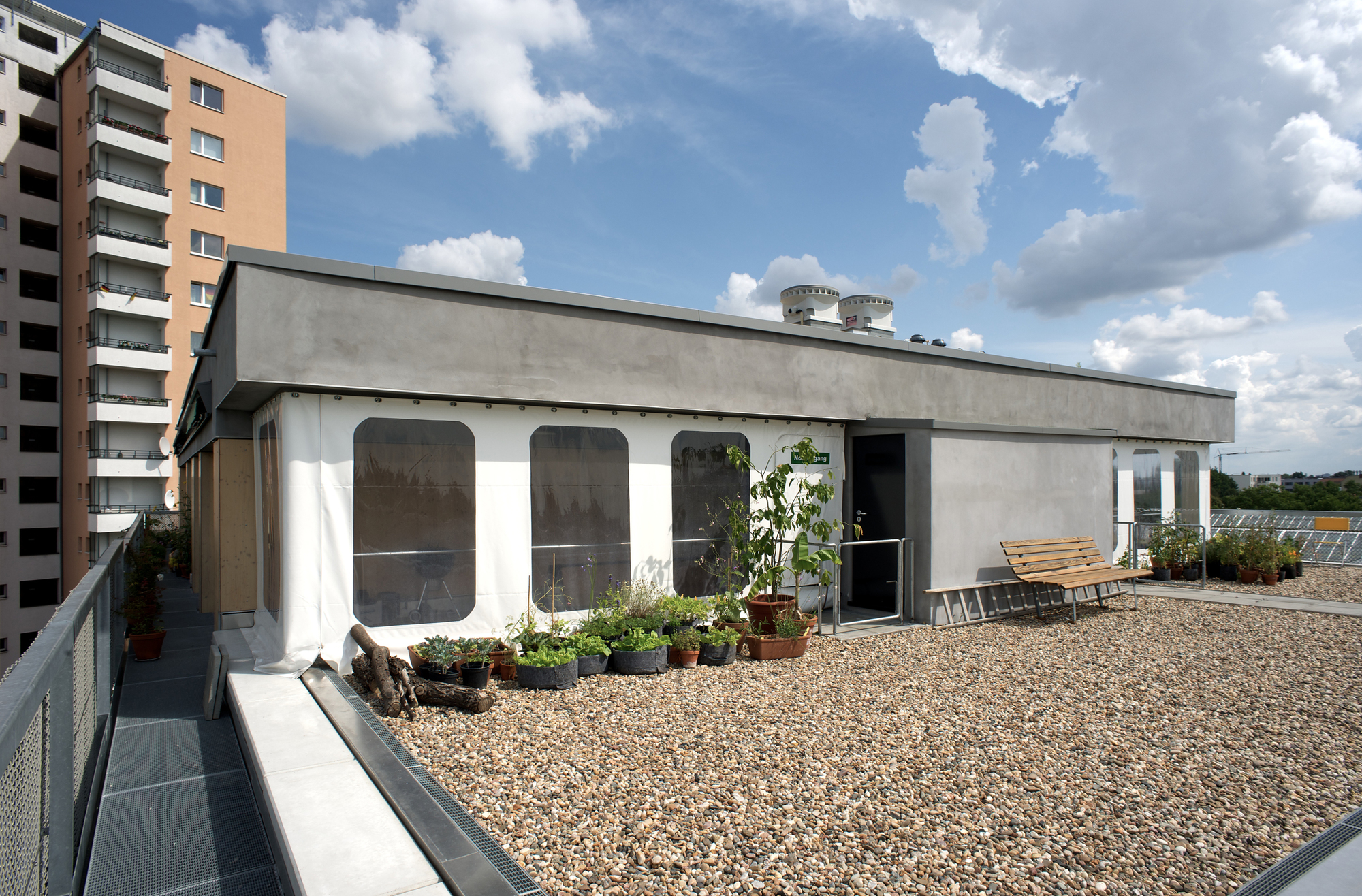 德国r50公共住宅外部屋顶实景图