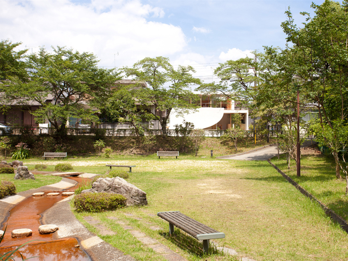 日本滋贺县公园和住宅