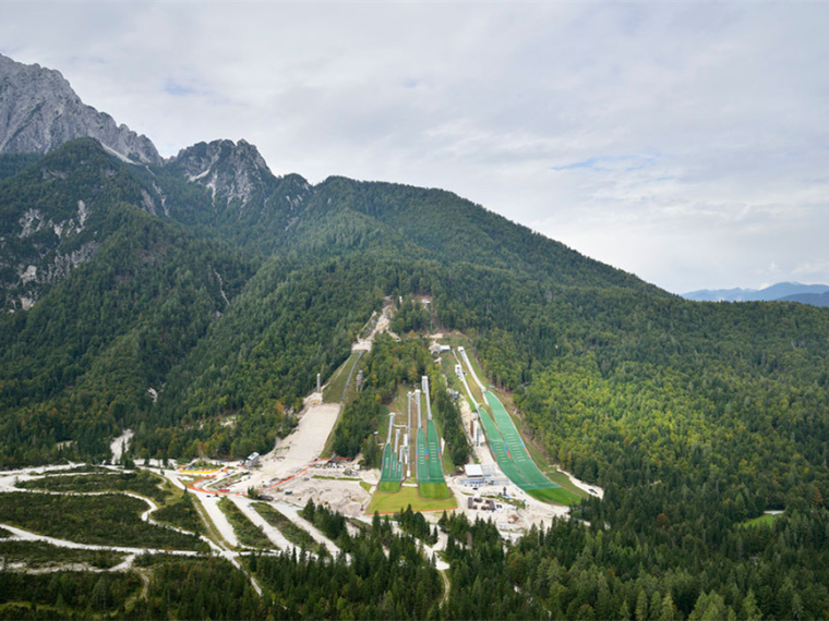 滑雪跳台资料下载-Slovenia滑雪中心