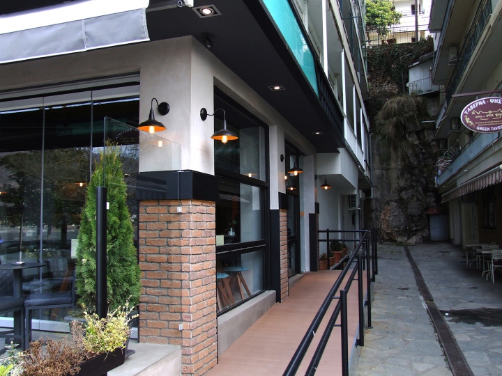 希腊state coffee co连锁咖啡店外部实景图