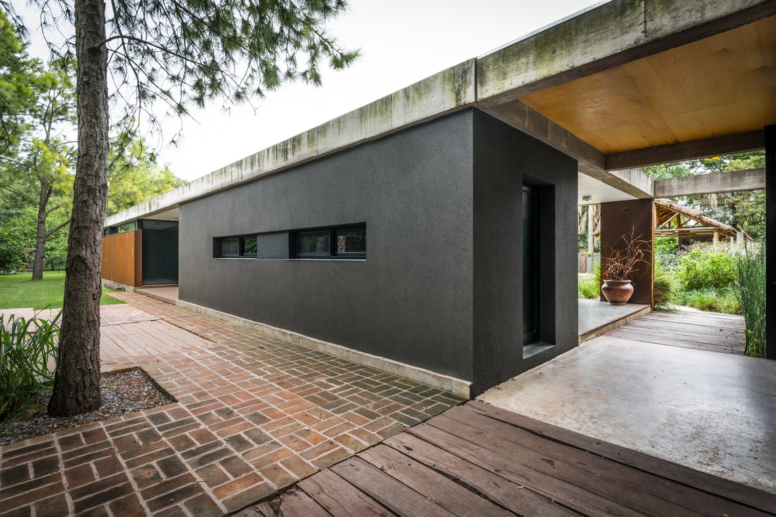 阿根廷条形住宅-居住建筑案例-筑龙建筑设计论坛
