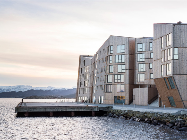 日本木质家庭住宅资料下载-挪威滨海木质住宅