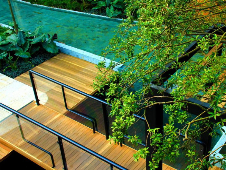 垂直花园案例资料下载-巴西热带垂直花园景观
