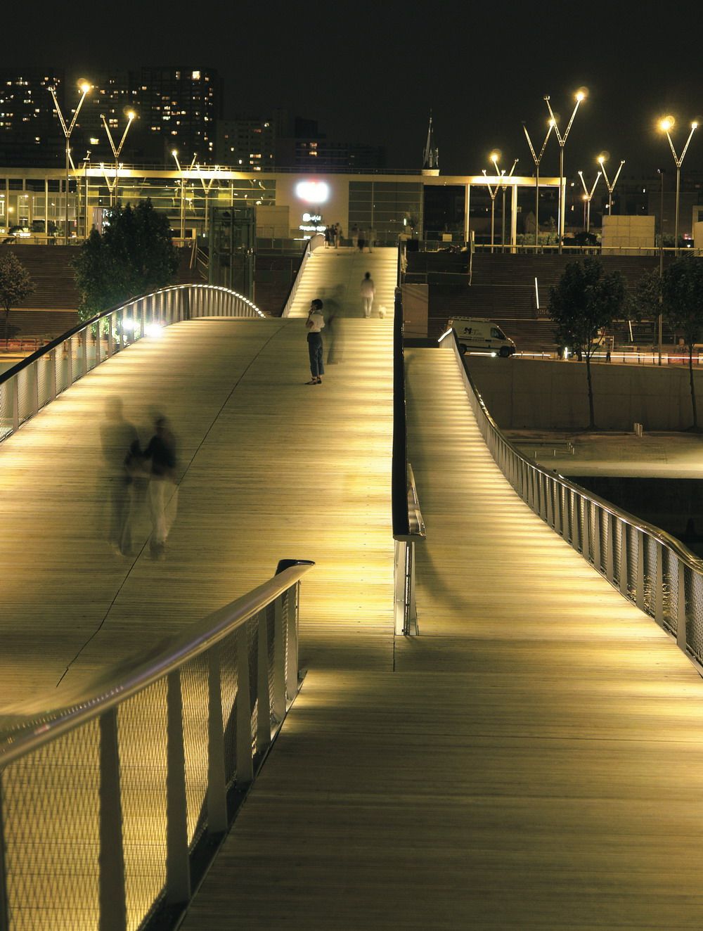 法国西蒙波娃人行步桥景观