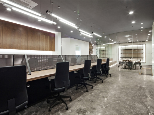 全国建筑装饰装修材料资料下载-中国广州ELLE公司办公室