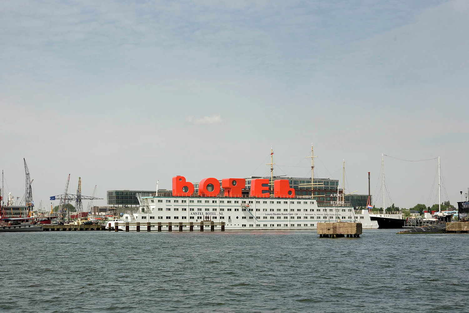 阿姆斯特丹水上旅馆-宾馆酒店建筑案例-筑龙建筑设计论坛