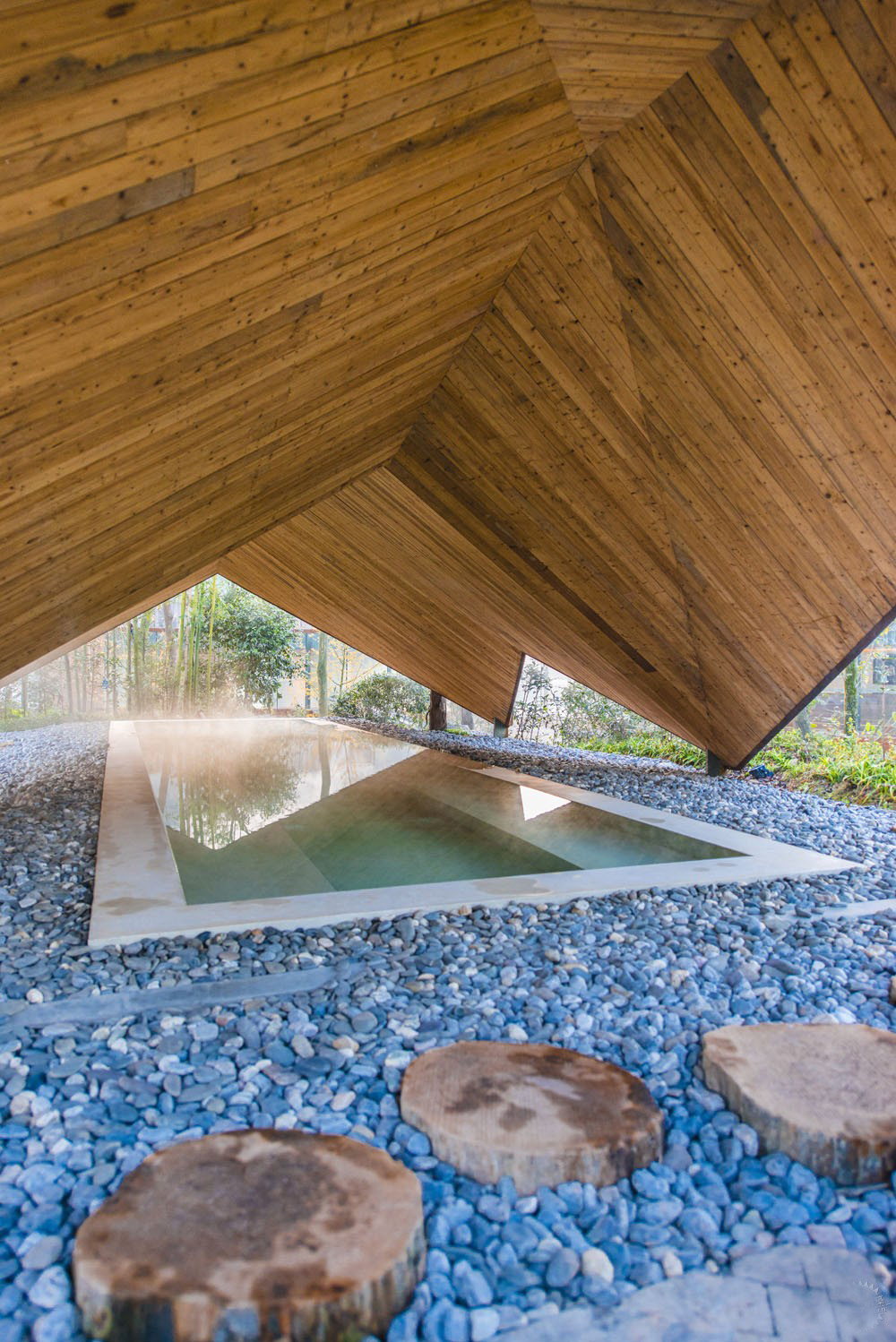 四川浮生御度假村