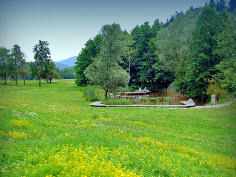 斯洛文尼亚工商业联合资料下载-斯洛文尼亚乡村花园