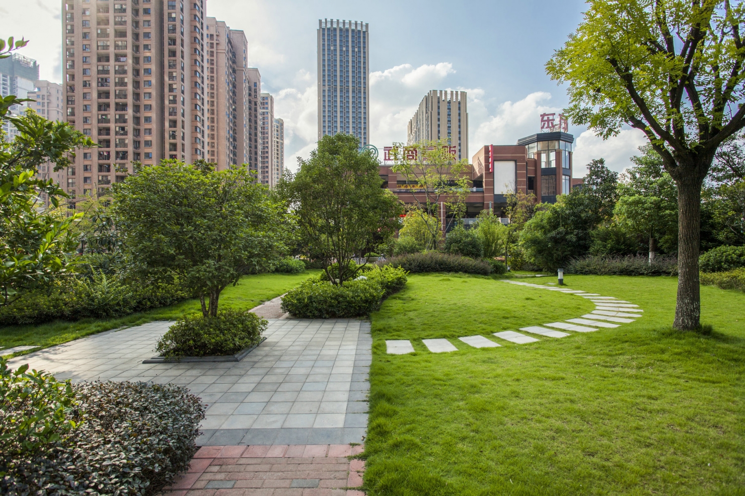 武汉万科金色城市住宅景观