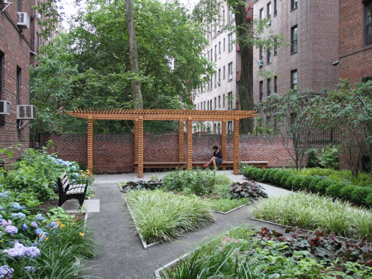 美国纽约小规模花园资料下载-美国纽约Fillmore住宅花园