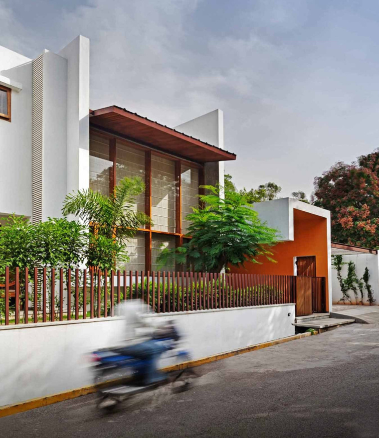 L型住宅设计资料下载-印度L型住宅