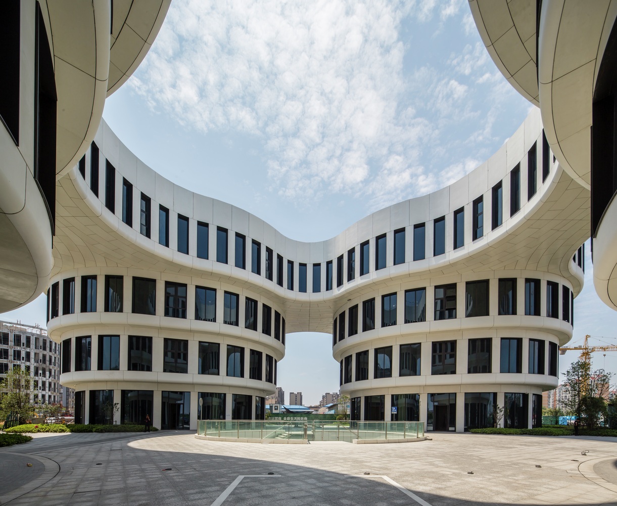 上海虹桥机场花瓣楼-交通建筑案例-筑龙建筑设计论坛