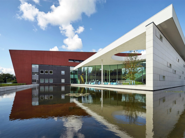 自来水公司水池资料下载-荷兰PWN自来水公司总部改建