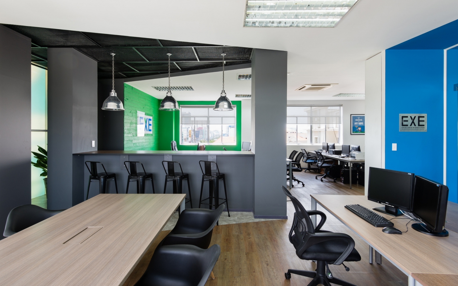 越南胡志明exe公司办公室室内实景图