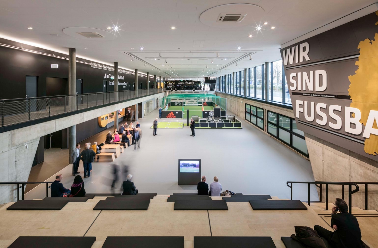 德国布鲁克纳TRIAD Berlin作品：FIFA世界足球博物馆 —打破你对足球-数艺网