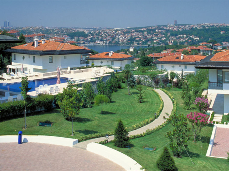 改造别墅图纸资料下载-伊斯坦布尔别墅社区改造