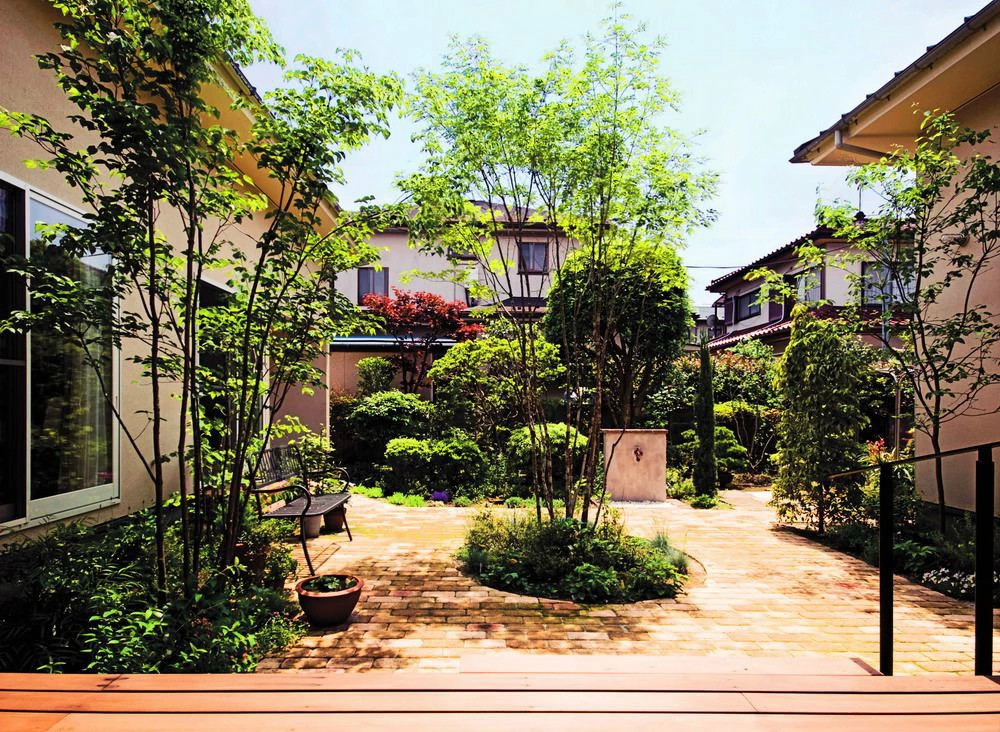 中庭之家庭院景观