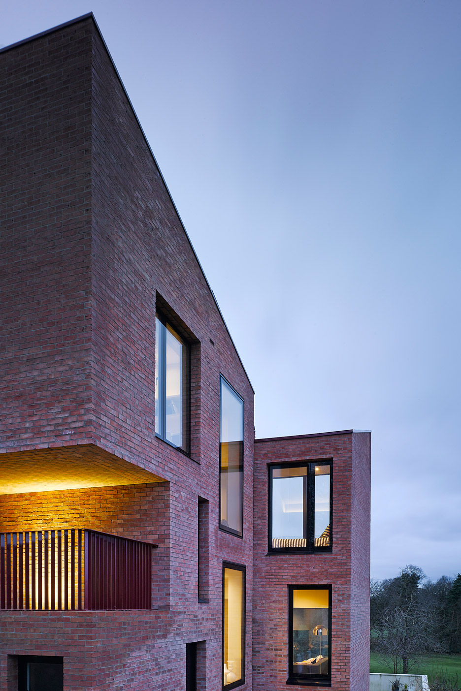 贝尔法斯特三座单坡住宅-居住建筑案例-筑龙建筑设计论坛