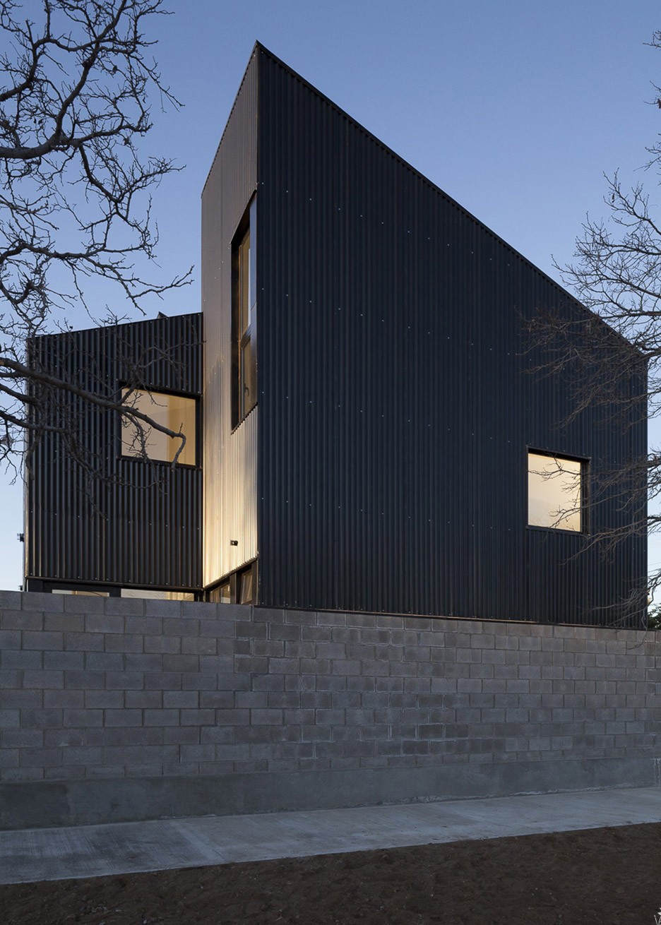 巴塔哥尼亚黑色锯齿形住宅