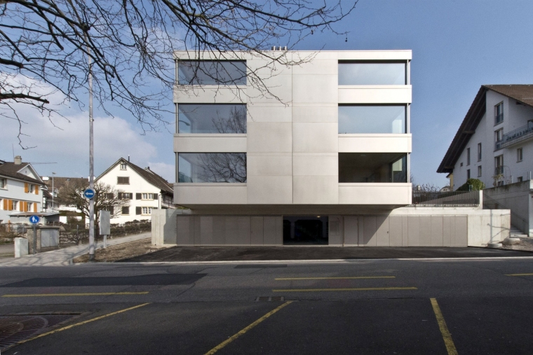 瑞士公寓住宅资料下载-瑞士悬挑立方体公寓