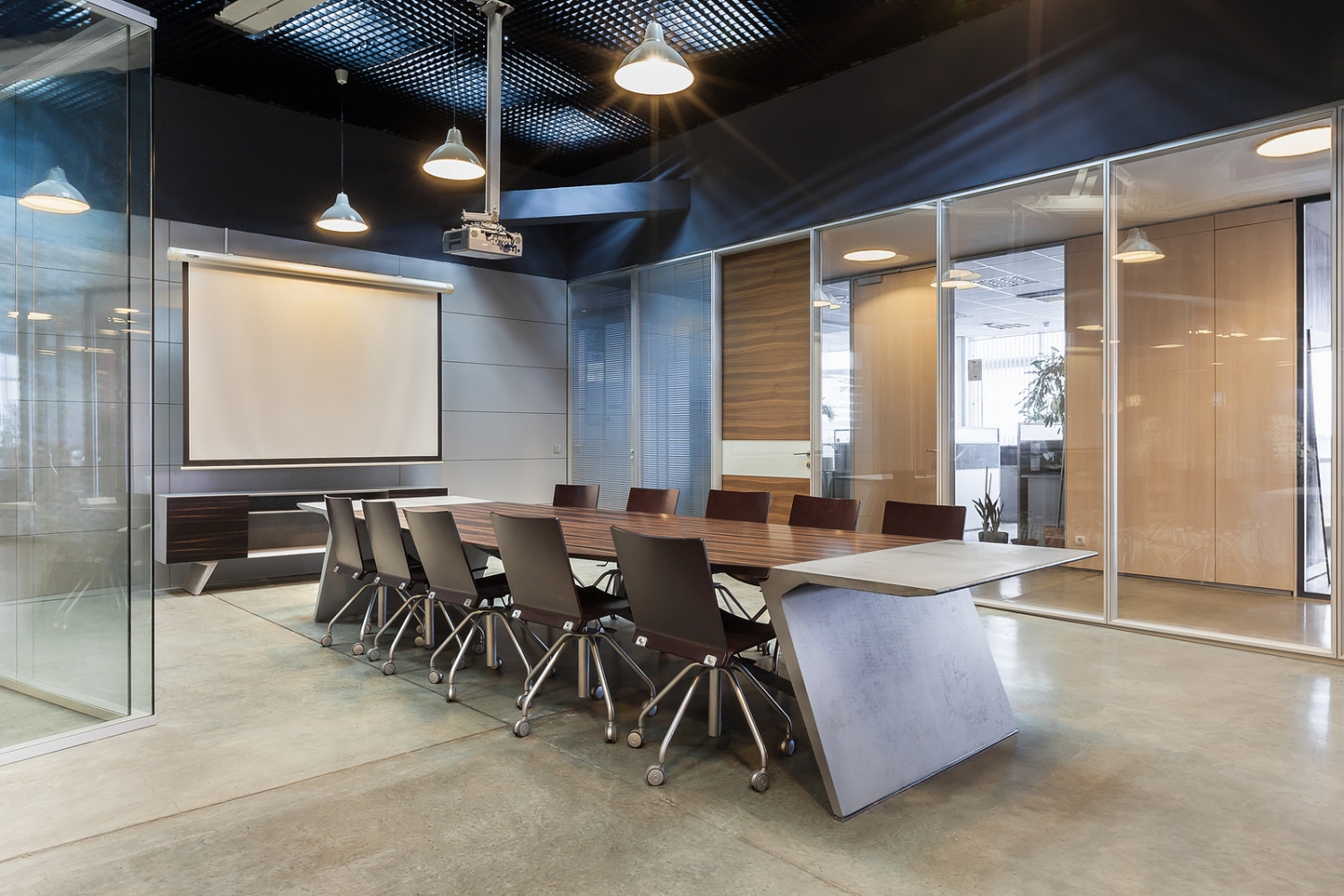 莫斯科nayada公司生产部门办公室