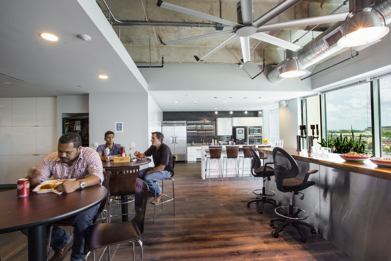 美国奥斯丁dpr建筑公司办公室室内实景图