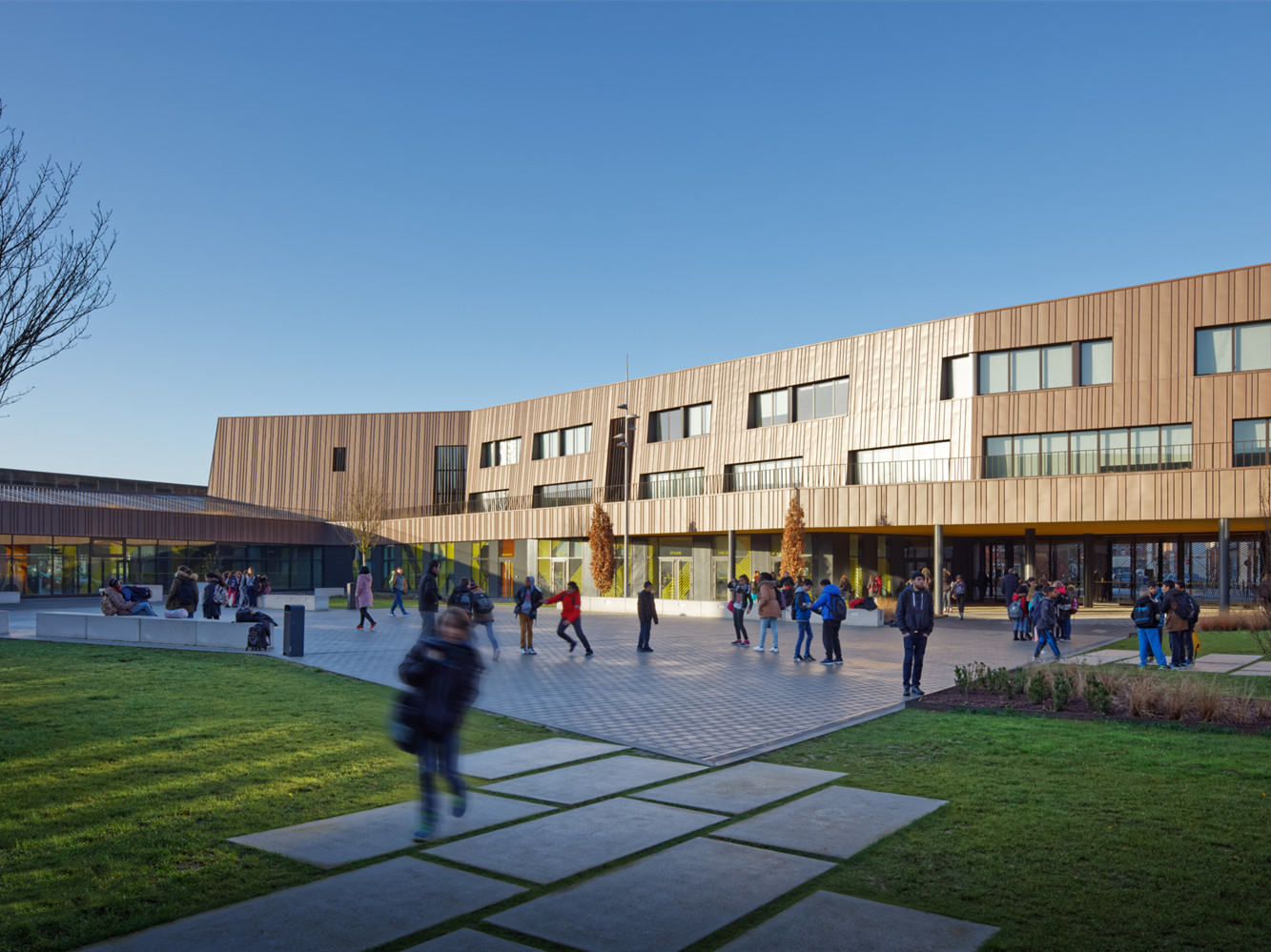 法国里尔moulin学校