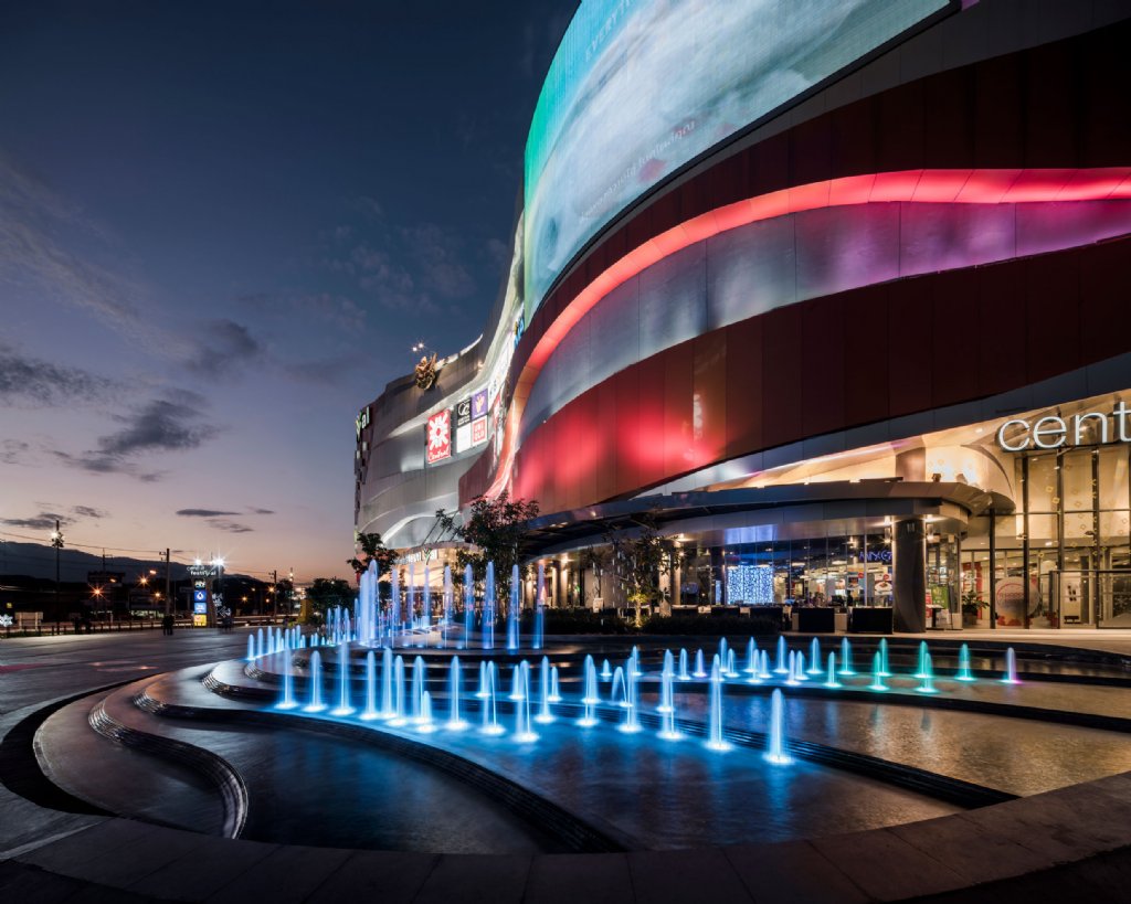 central chiang mai商业景观外部夜景实景图