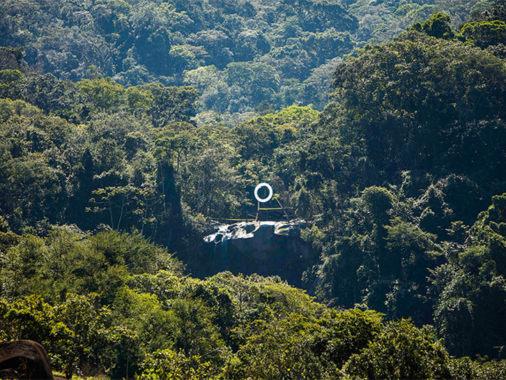 巴西艺术展览资料下载-巴西瀑布顶峰发光环
