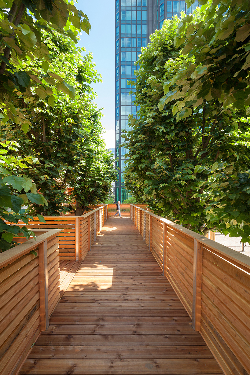 法国高架木质通廊