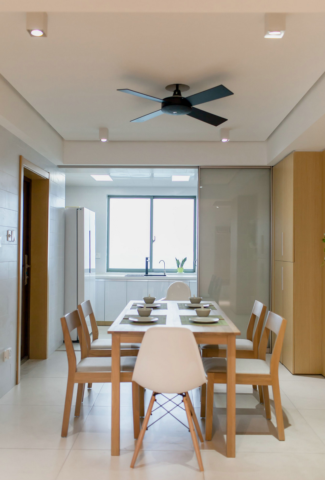 现代简约风格的住宅室内实景图-现代简约风格的住宅第6张图片