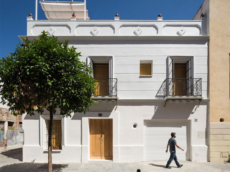 西班牙翻新住宅资料下载-西班牙Conde de Torrejon街住宅翻新